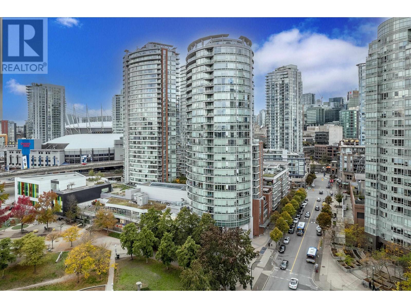 1708 58 Keefer Place, Vancouver, British Columbia  V6B 0B8 - Photo 2 - R2825147