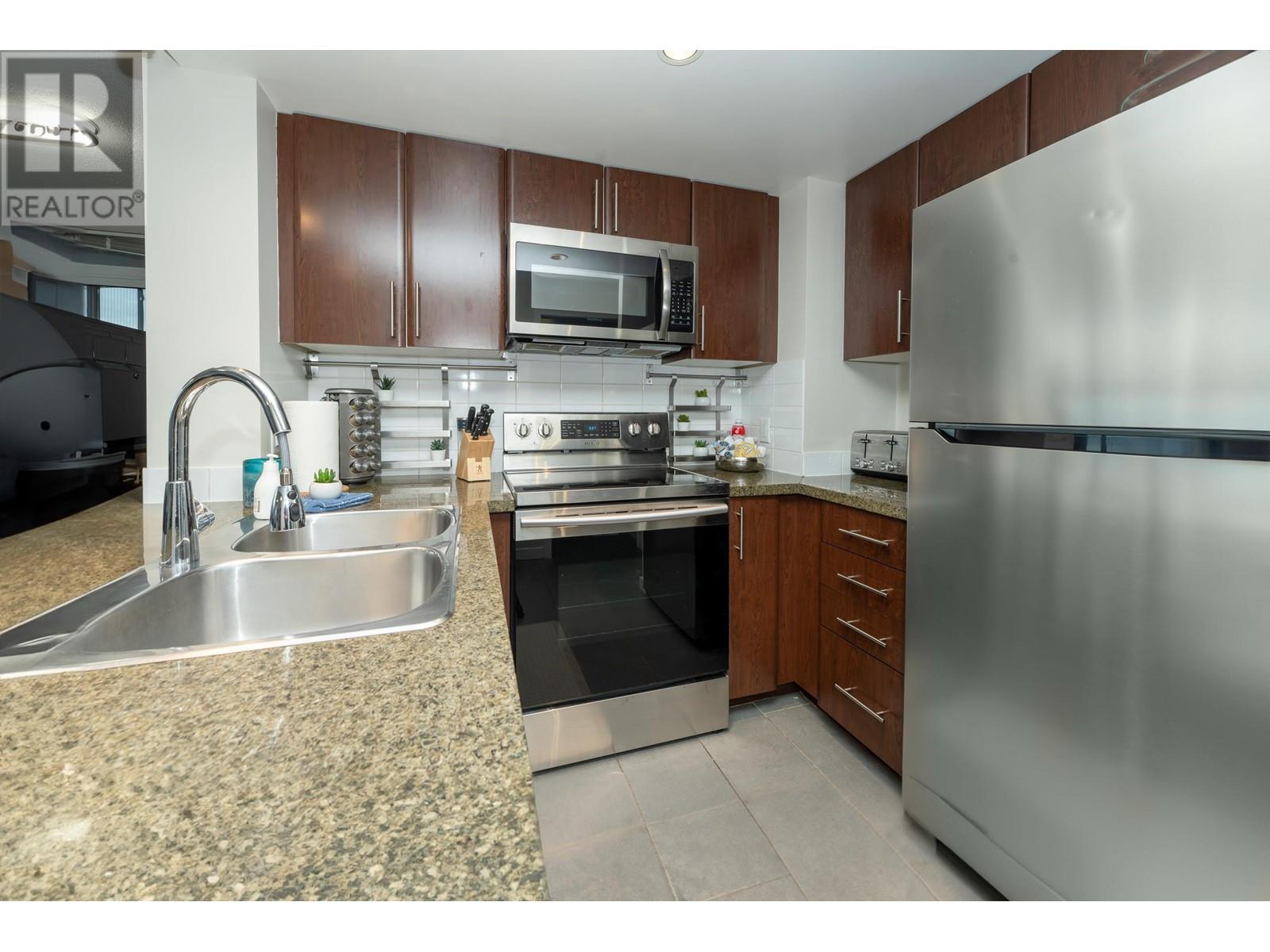 1708 58 Keefer Place, Vancouver, British Columbia  V6B 0B8 - Photo 13 - R2825147