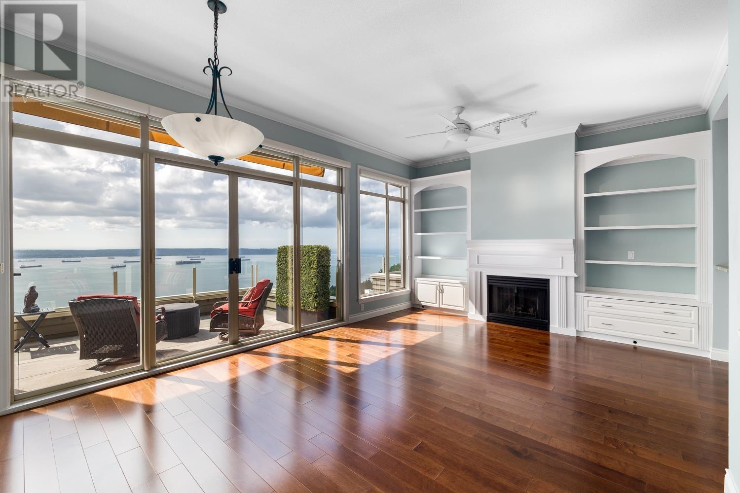 2494 Folkestone Way, West Vancouver, British Columbia  V7S 3H5 - Photo 13 - R2826904