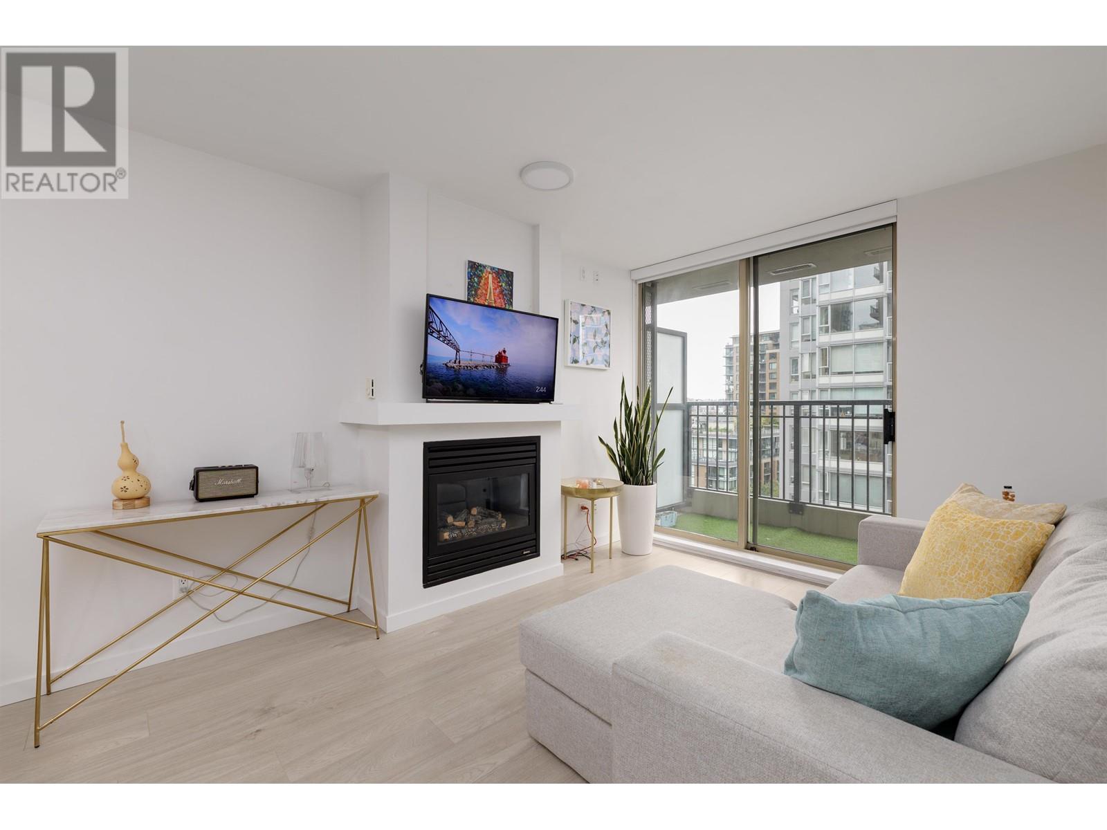1001 989 Richards Street, Vancouver, British Columbia  V6B 6R6 - Photo 2 - R2826972
