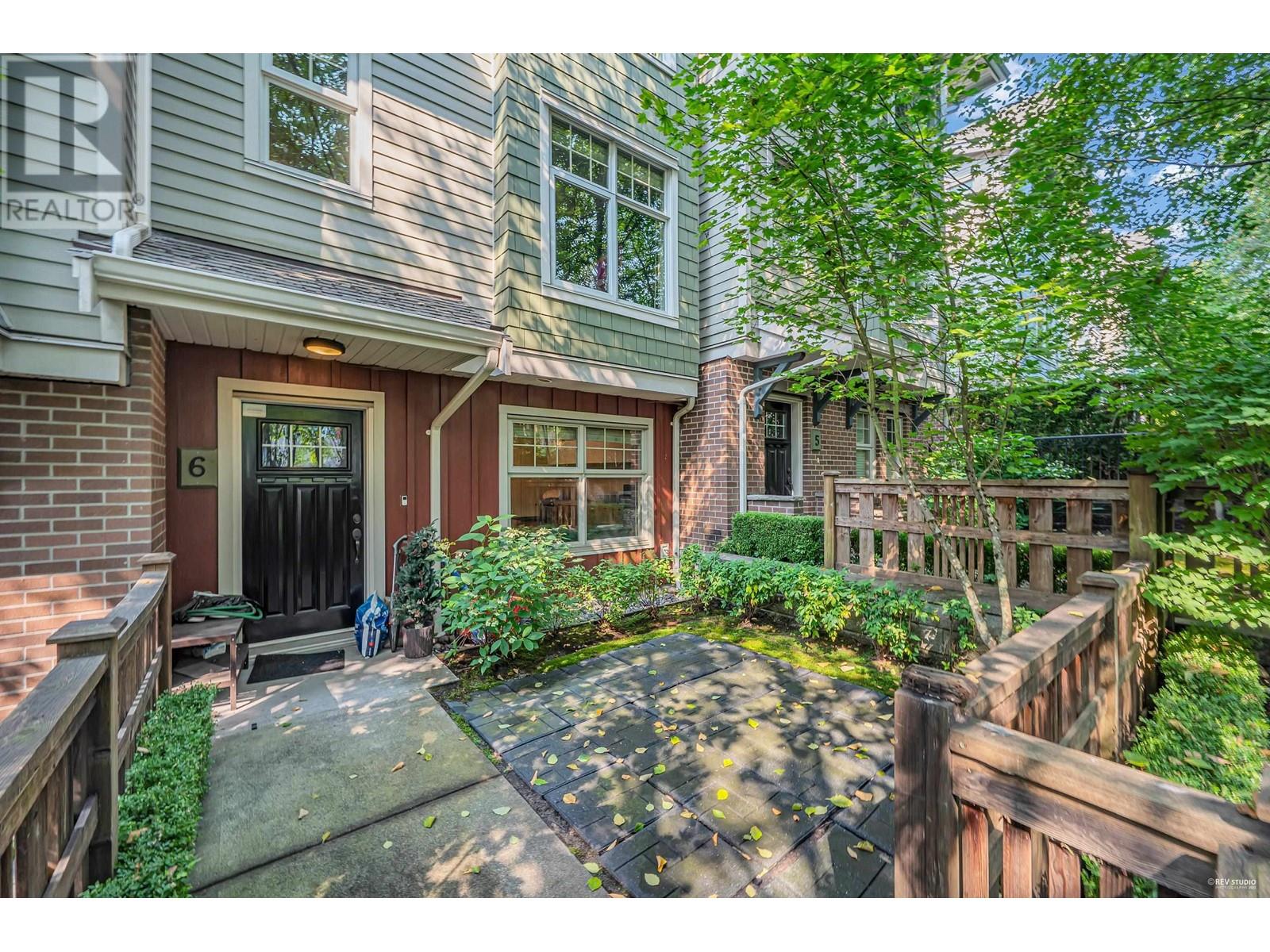6 3380 Francis Crescent, Coquitlam, British Columbia  V3E 0H1 - Photo 2 - R2826975