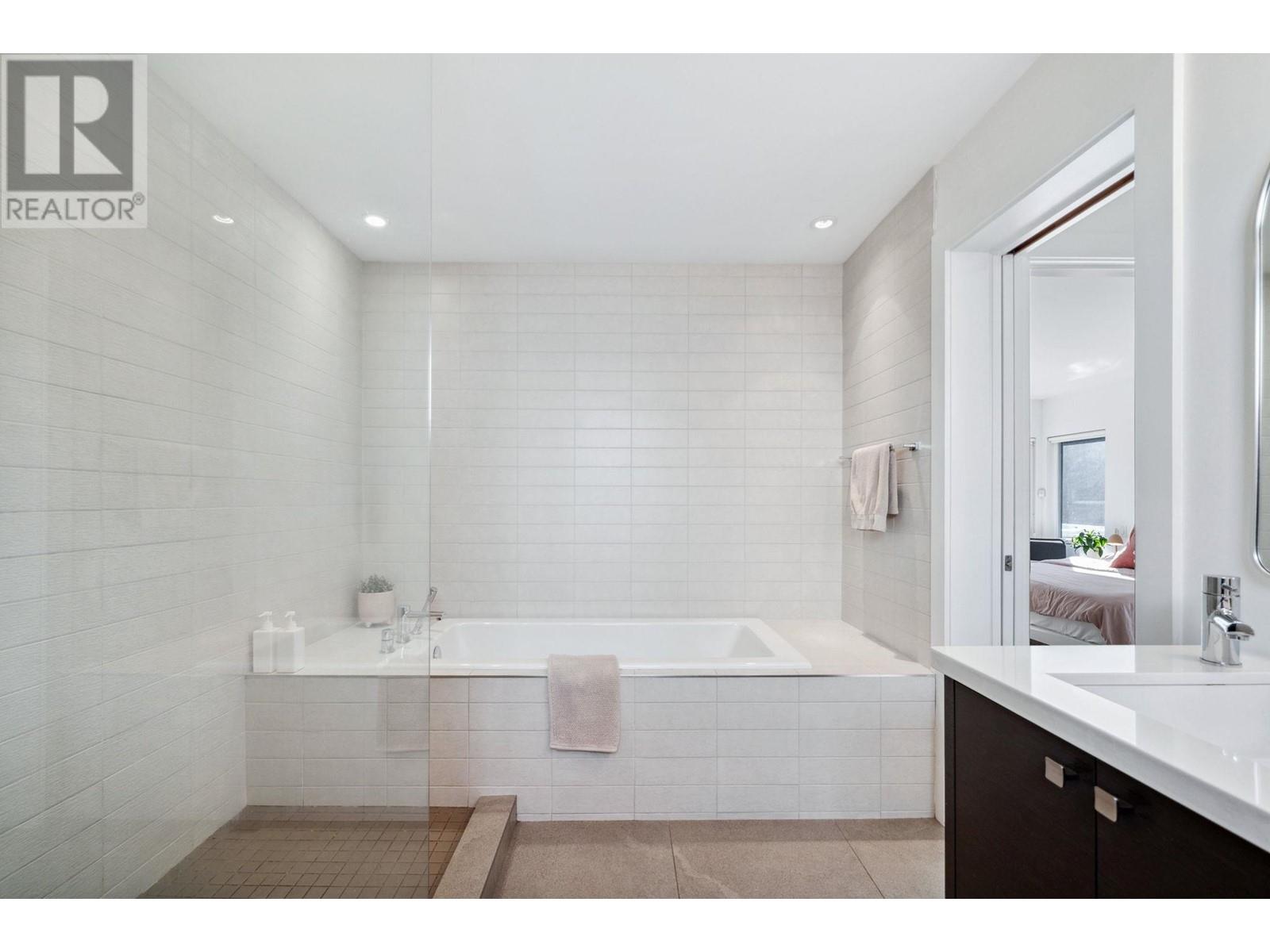 1319 Oakwood Crescent, North Vancouver, British Columbia  V7P 1L5 - Photo 17 - R2826880