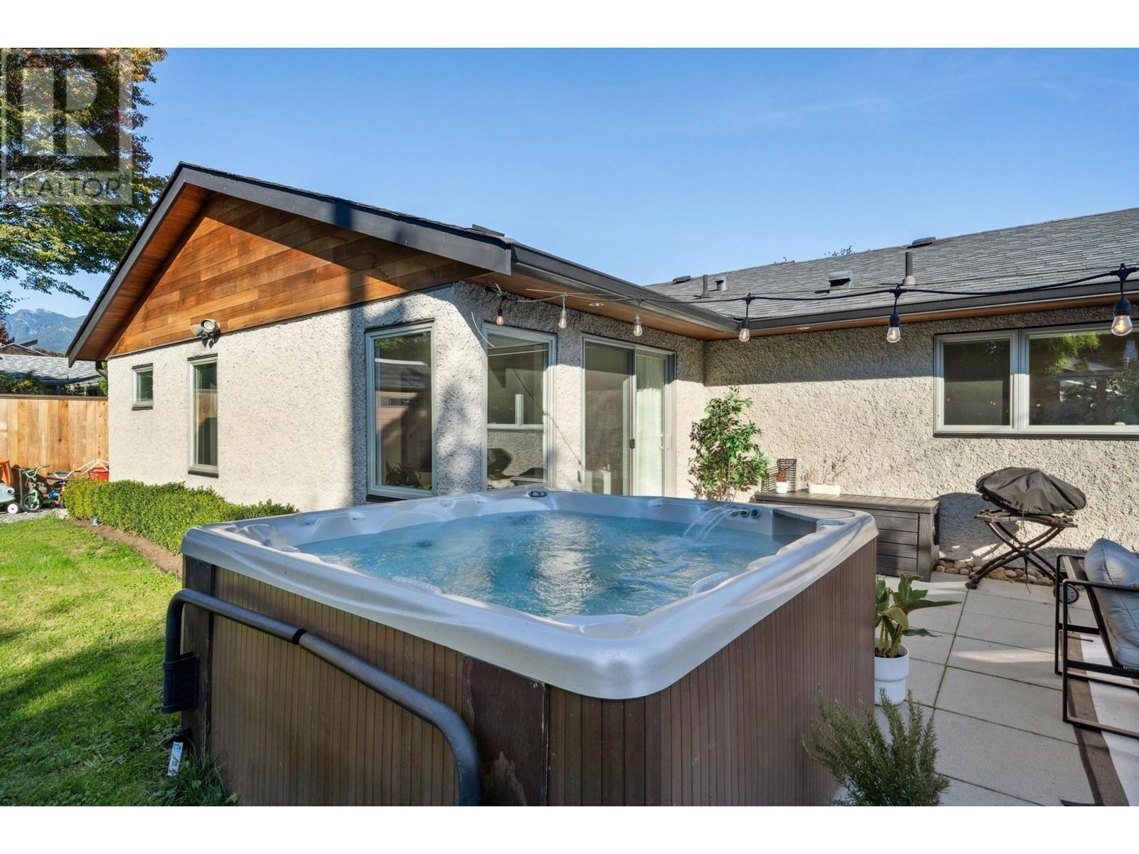 1319 Oakwood Crescent, North Vancouver, British Columbia  V7P 1L5 - Photo 31 - R2826880