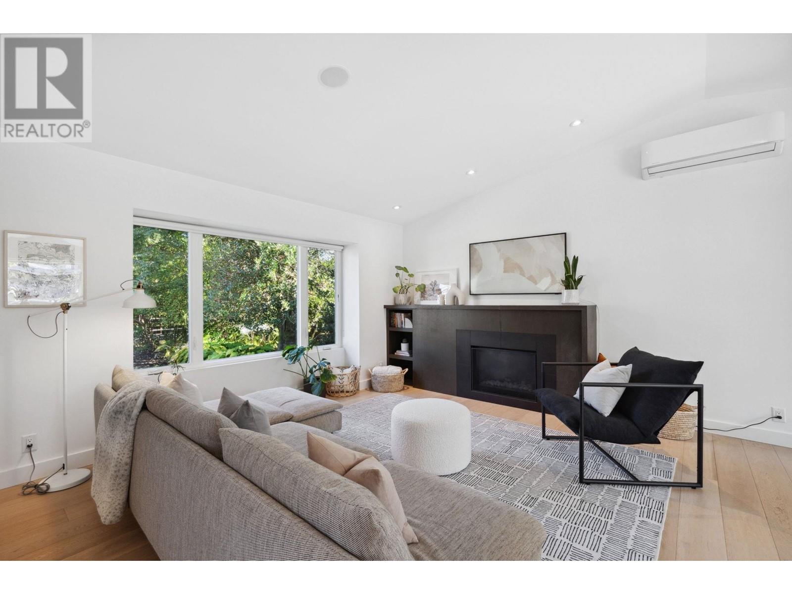 1319 Oakwood Crescent, North Vancouver, British Columbia  V7P 1L5 - Photo 5 - R2826880