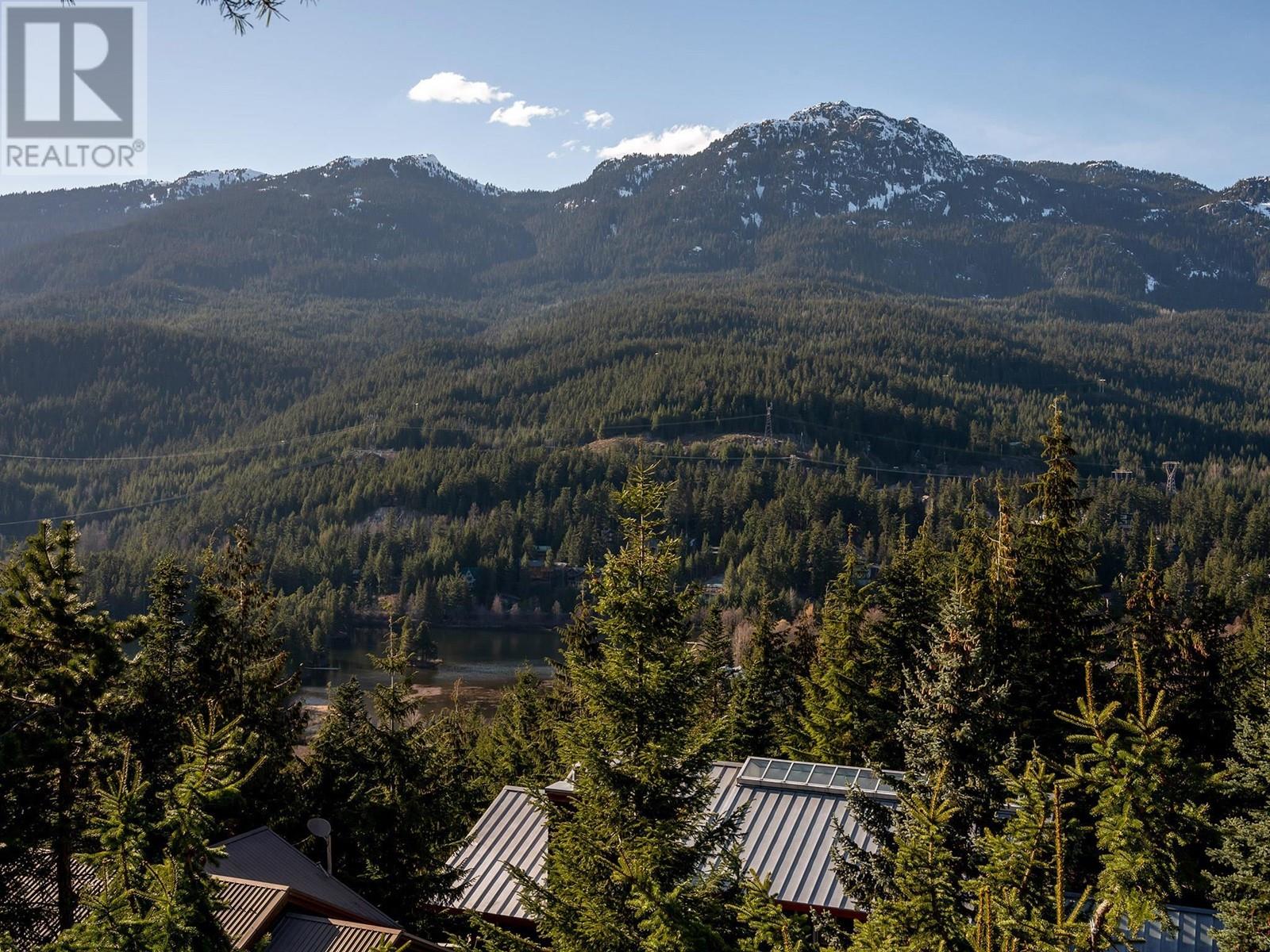 2360 Gondola Way, Whistler, British Columbia  V8E 0N2 - Photo 25 - R2826951
