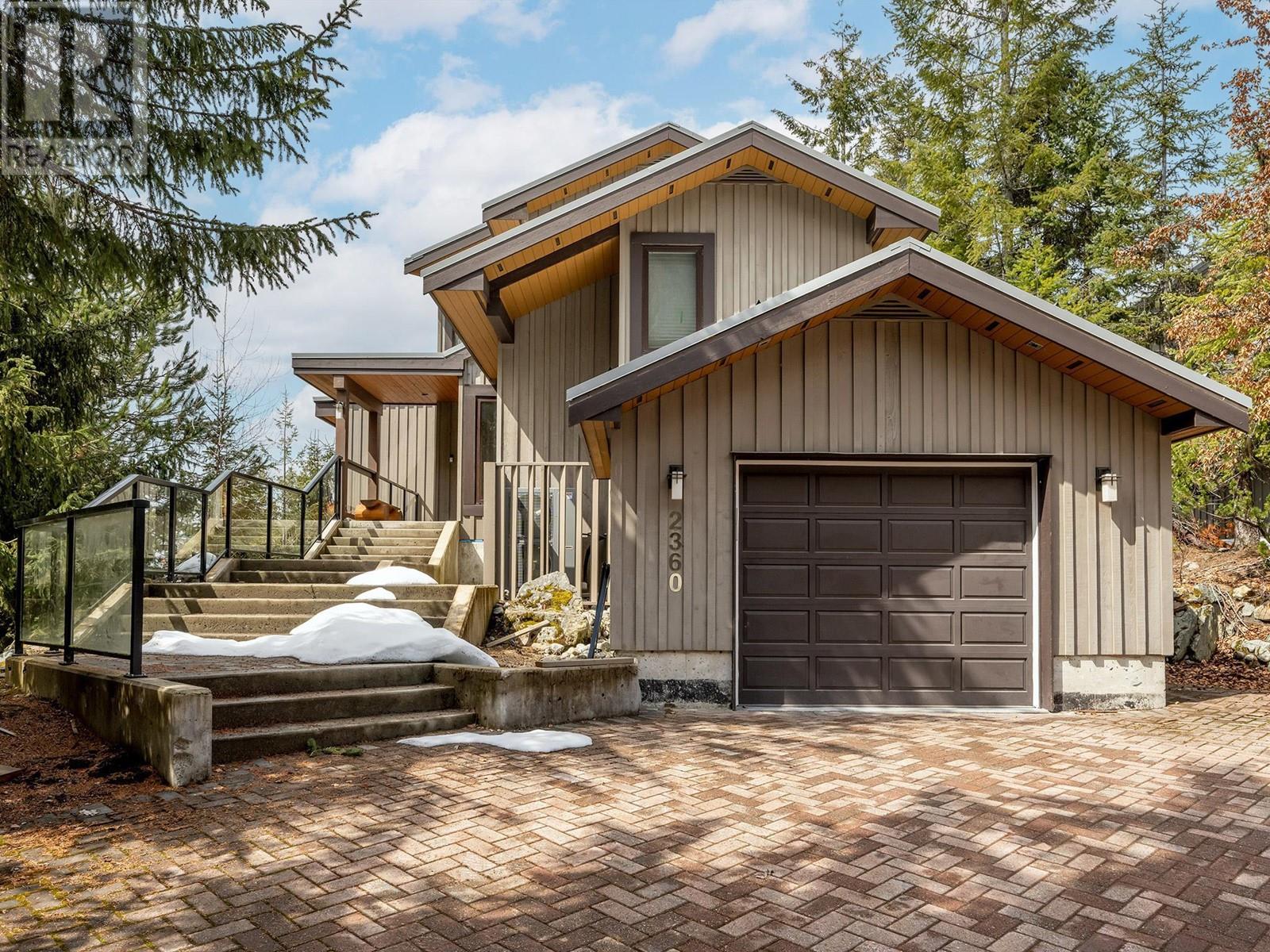 2360 Gondola Way, Whistler, British Columbia  V8E 0N2 - Photo 28 - R2826951