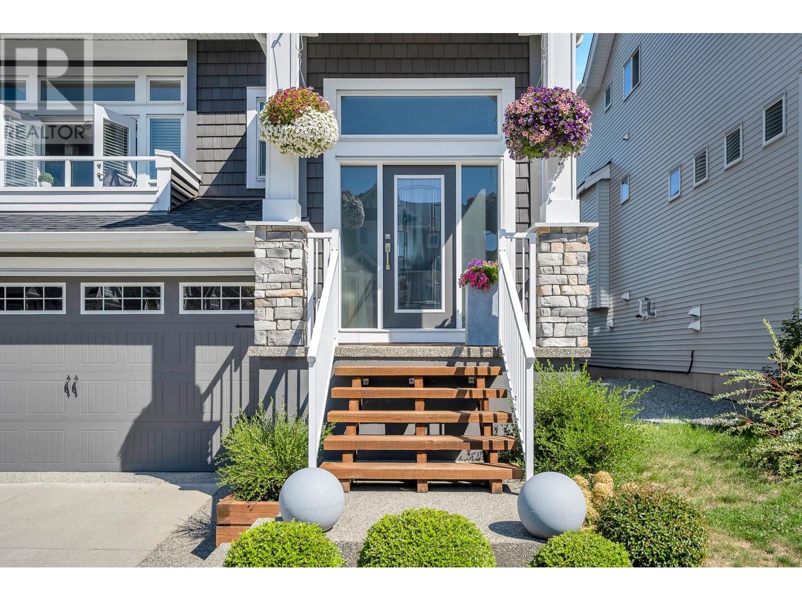 23873 103a Avenue, Maple Ridge, British Columbia  V2W 1G3 - Photo 2 - R2826963
