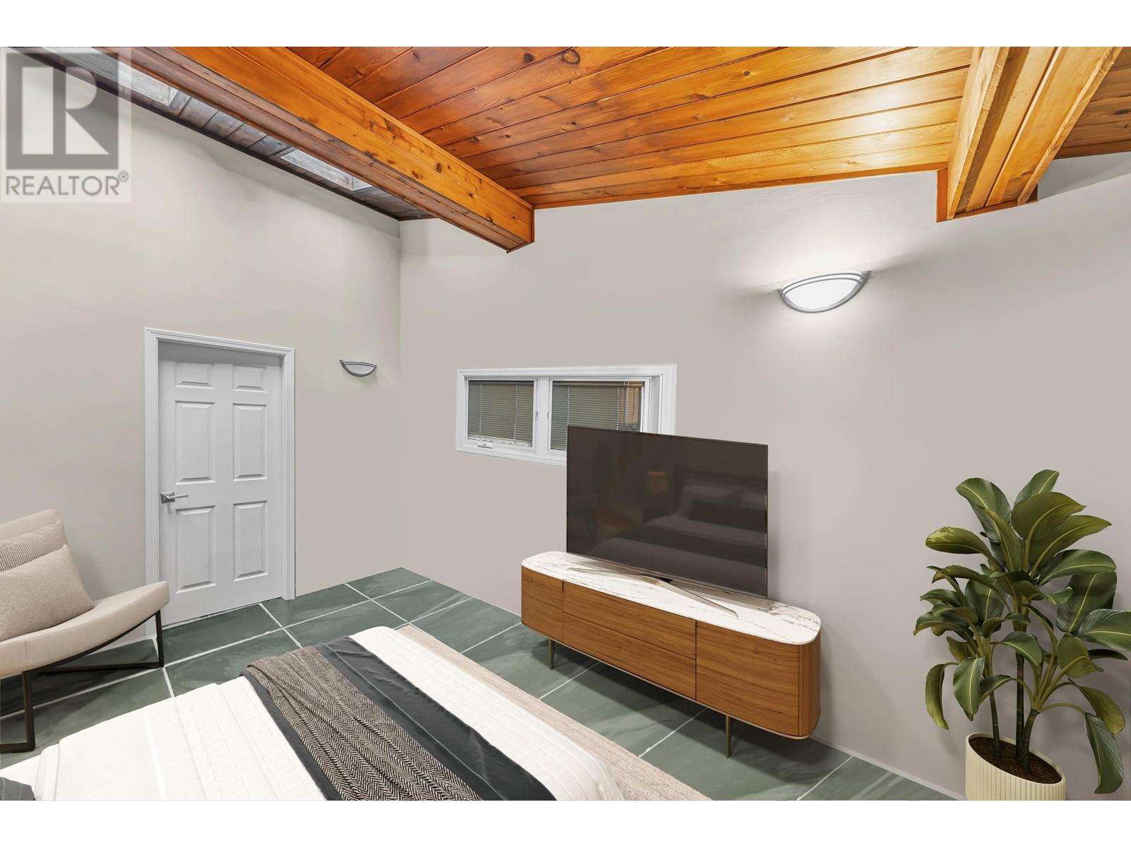 3929 Sunset Boulevard, North Vancouver, British Columbia  V7R 3Y4 - Photo 10 - R2826965