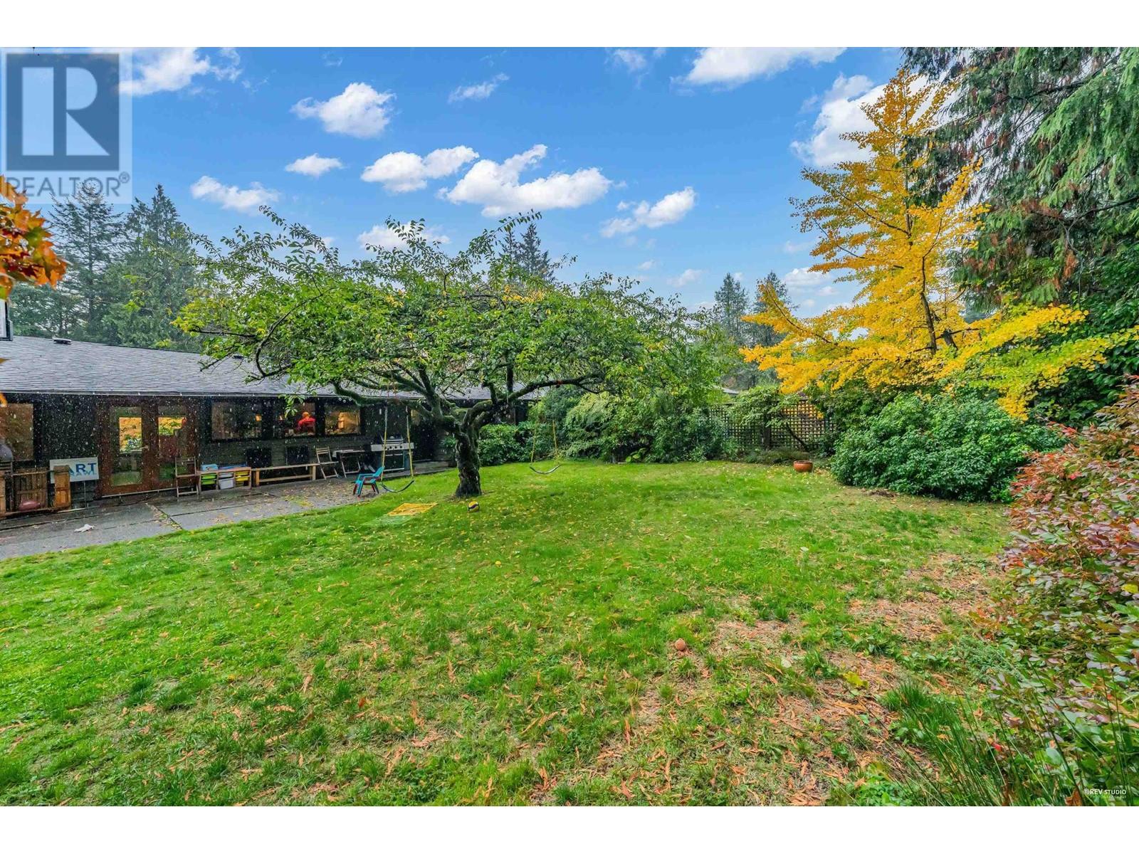 3929 Sunset Boulevard, North Vancouver, British Columbia  V7R 3Y4 - Photo 19 - R2826965
