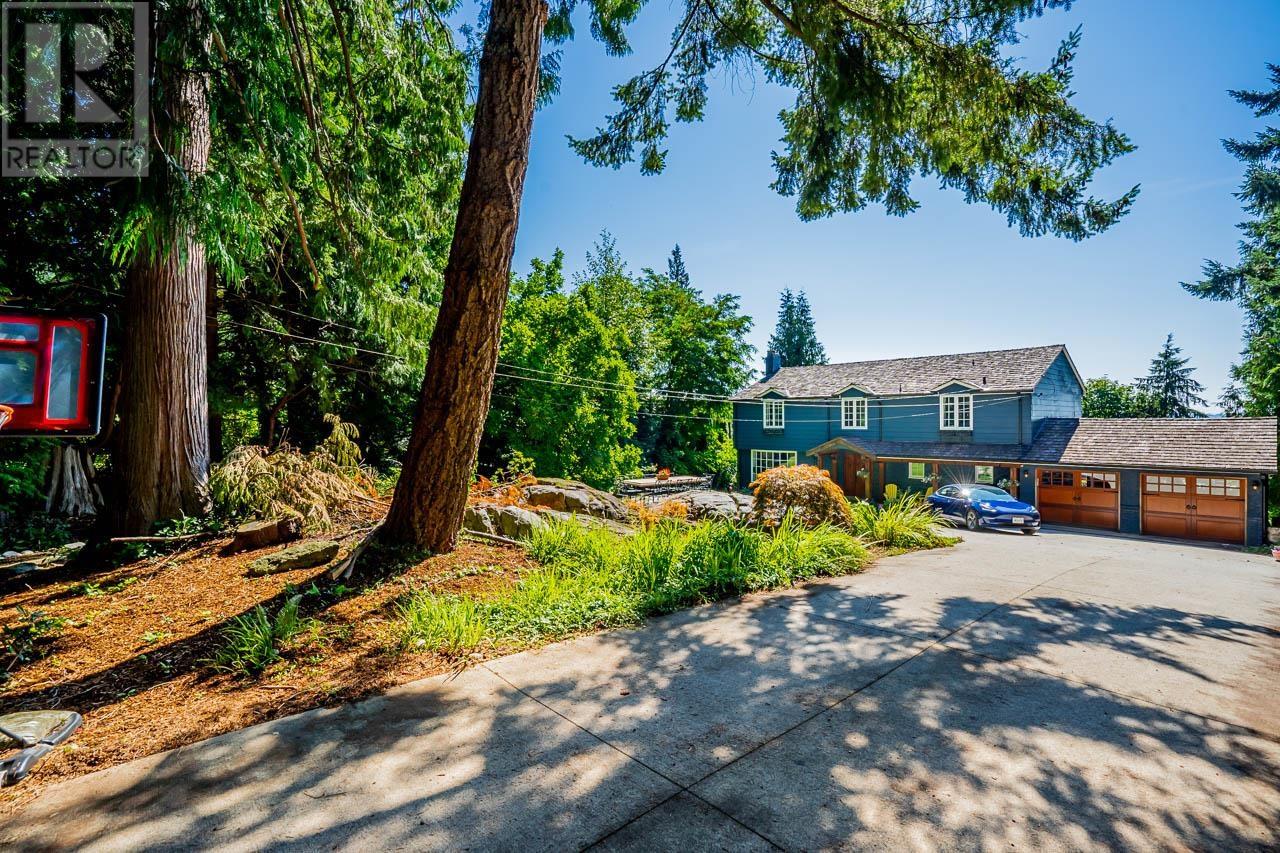 3906 Southridge Avenue, West Vancouver, British Columbia  V7V 3J1 - Photo 2 - R2826998