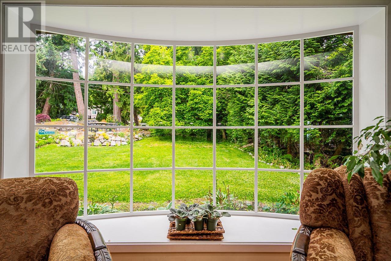 3906 Southridge Avenue, West Vancouver, British Columbia  V7V 3J1 - Photo 5 - R2826998