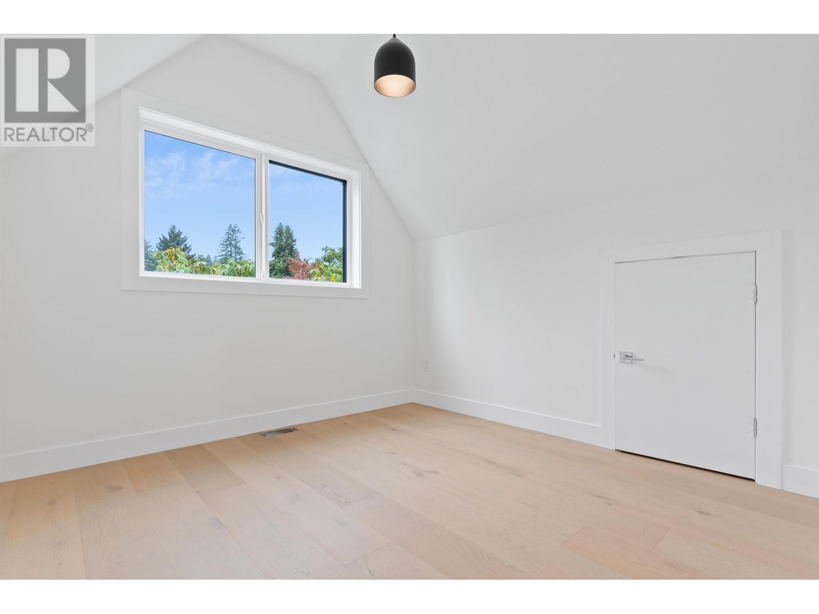 418 E 16th Street, North Vancouver, British Columbia  V7L 2T5 - Photo 21 - R2826960