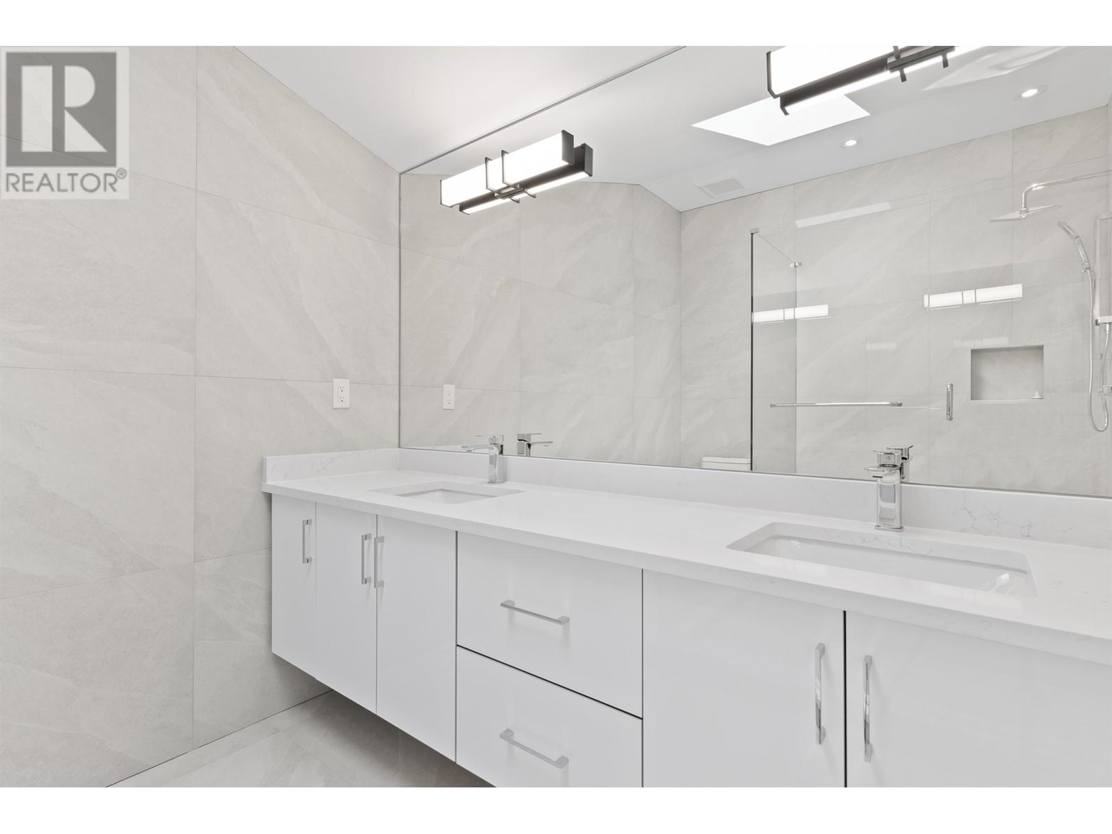 418 E 16th Street, North Vancouver, British Columbia  V7L 2T5 - Photo 29 - R2826960