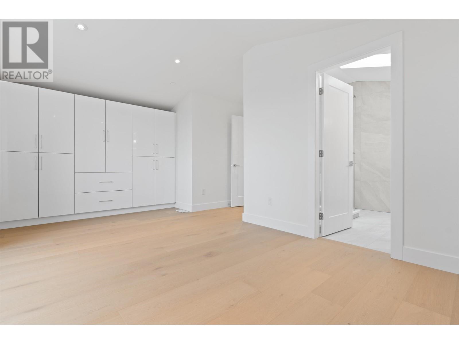418 E 16th Street, North Vancouver, British Columbia  V7L 2T5 - Photo 27 - R2826960