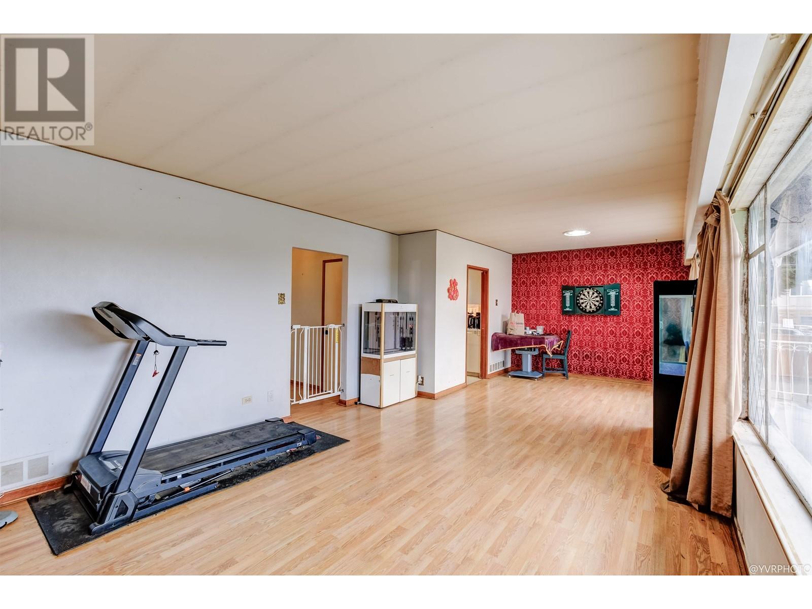 4579 Grassmere Street, Burnaby, British Columbia  V5G 2N8 - Photo 9 - R2826861