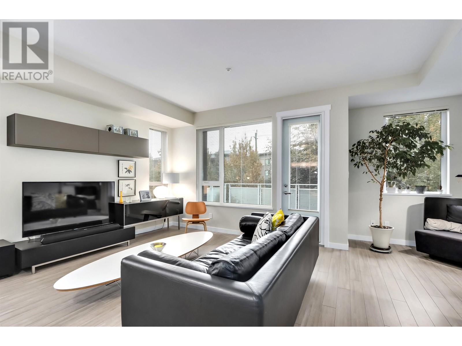 3127 East Kent Avenue North, Vancouver, British Columbia  V5S 4Y1 - Photo 3 - R2826936