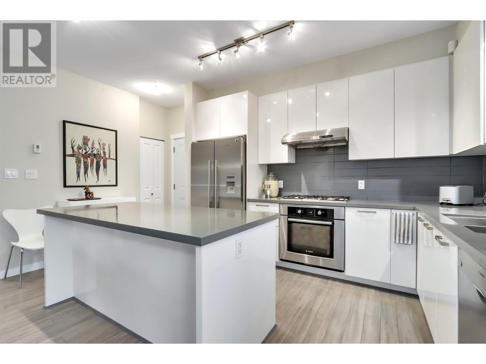 3127 East Kent Avenue North, Vancouver, British Columbia  V5S 4Y1 - Photo 9 - R2826936