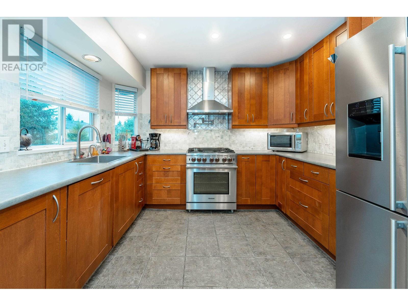 12348 188 STREET, pitt meadows, British Columbia