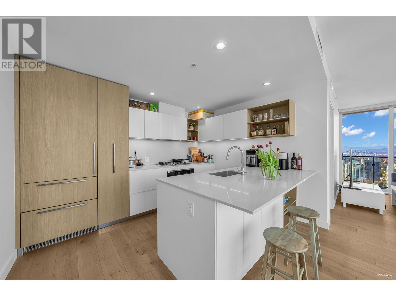 3007 6000 MCKAY AVENUE, burnaby, British Columbia