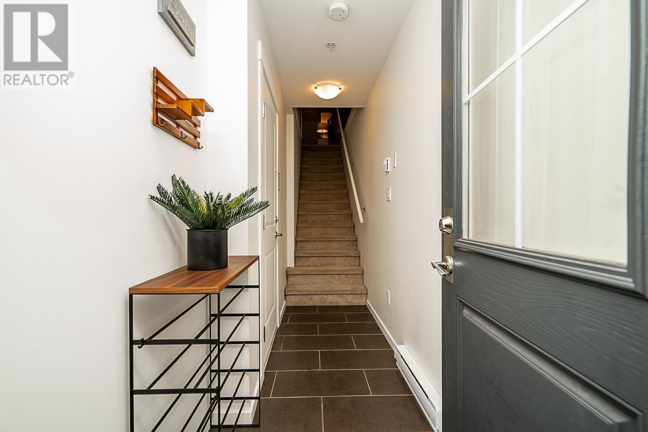 73 3010 Riverbend Drive, Coquitlam, British Columbia  V3C 0B8 - Photo 5 - R2826995