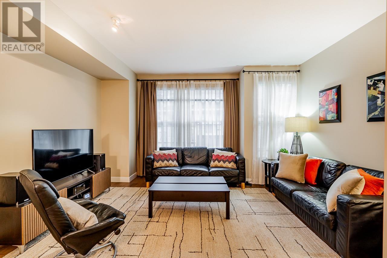 26 6736 Southpoint Drive, Burnaby, British Columbia  V3N 0A4 - Photo 2 - R2827000