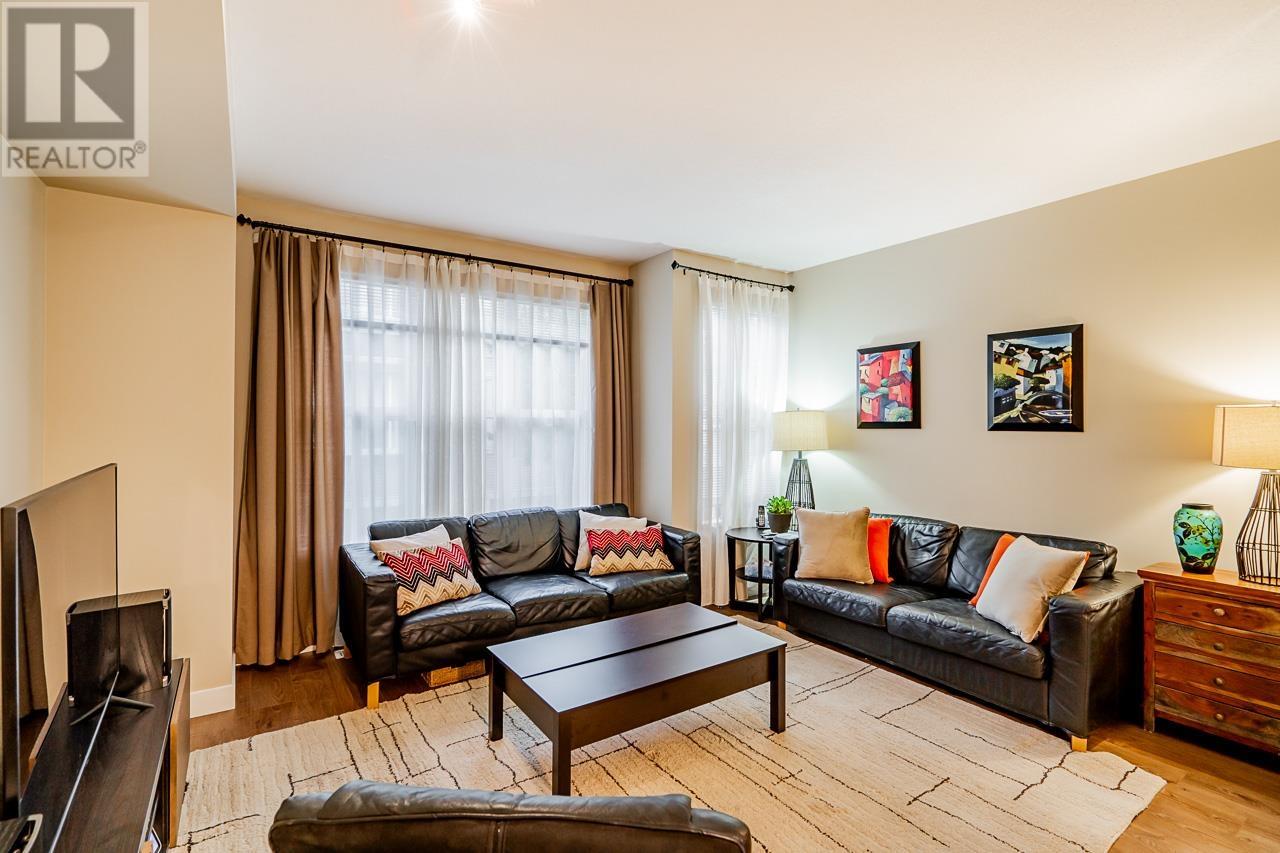 26 6736 Southpoint Drive, Burnaby, British Columbia  V3N 0A4 - Photo 3 - R2827000