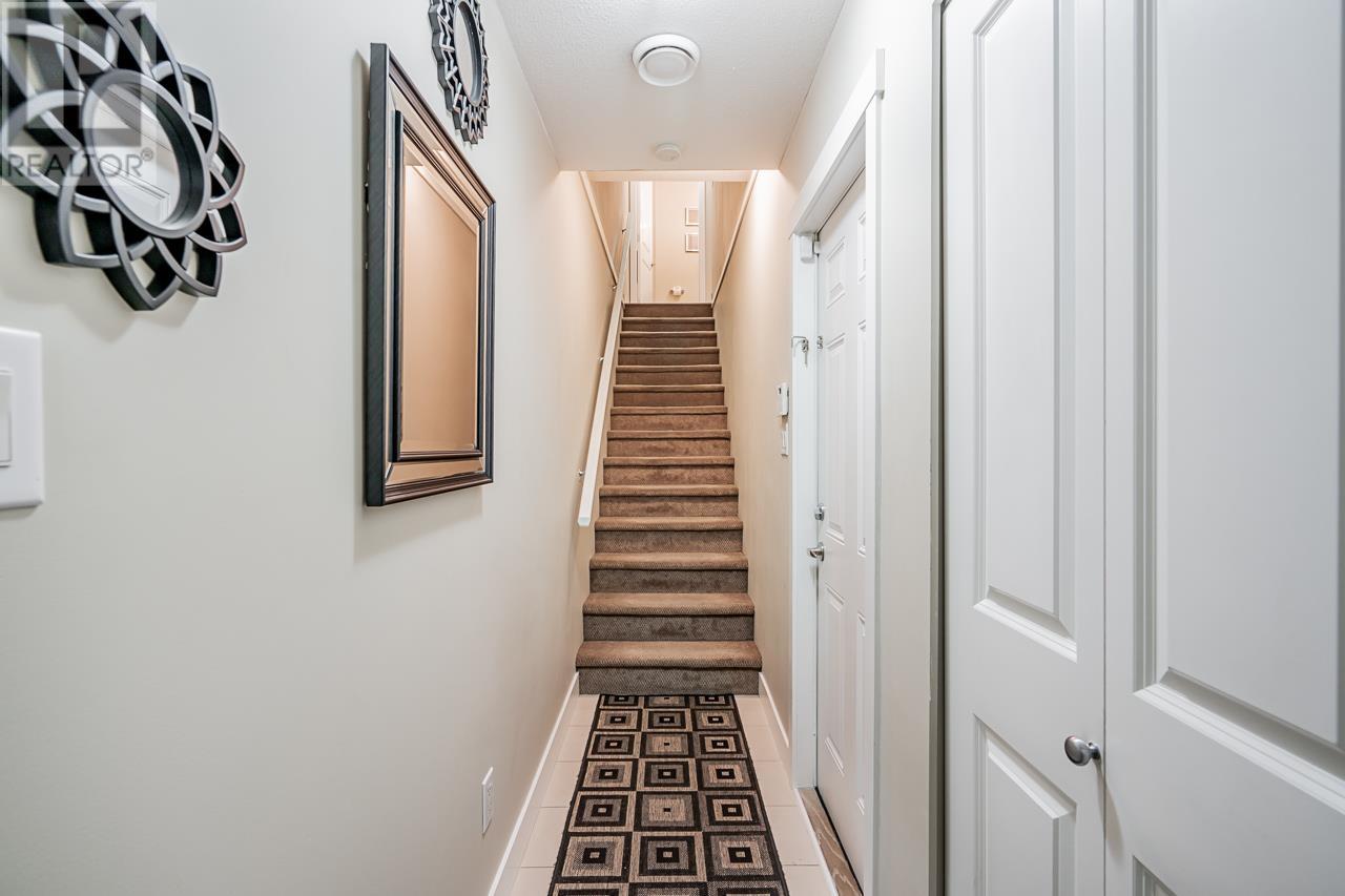 26 6736 Southpoint Drive, Burnaby, British Columbia  V3N 0A4 - Photo 5 - R2827000
