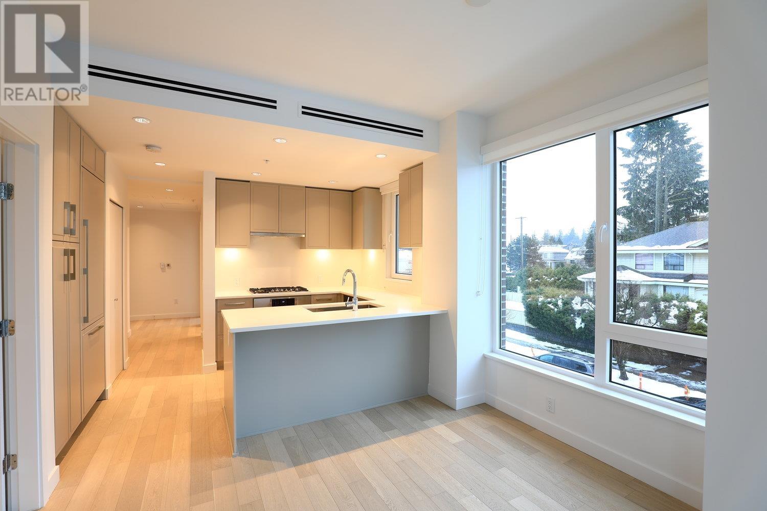 303 489 W 26th Avenue, Vancouver, British Columbia  V5Y 0M8 - Photo 2 - R2827002