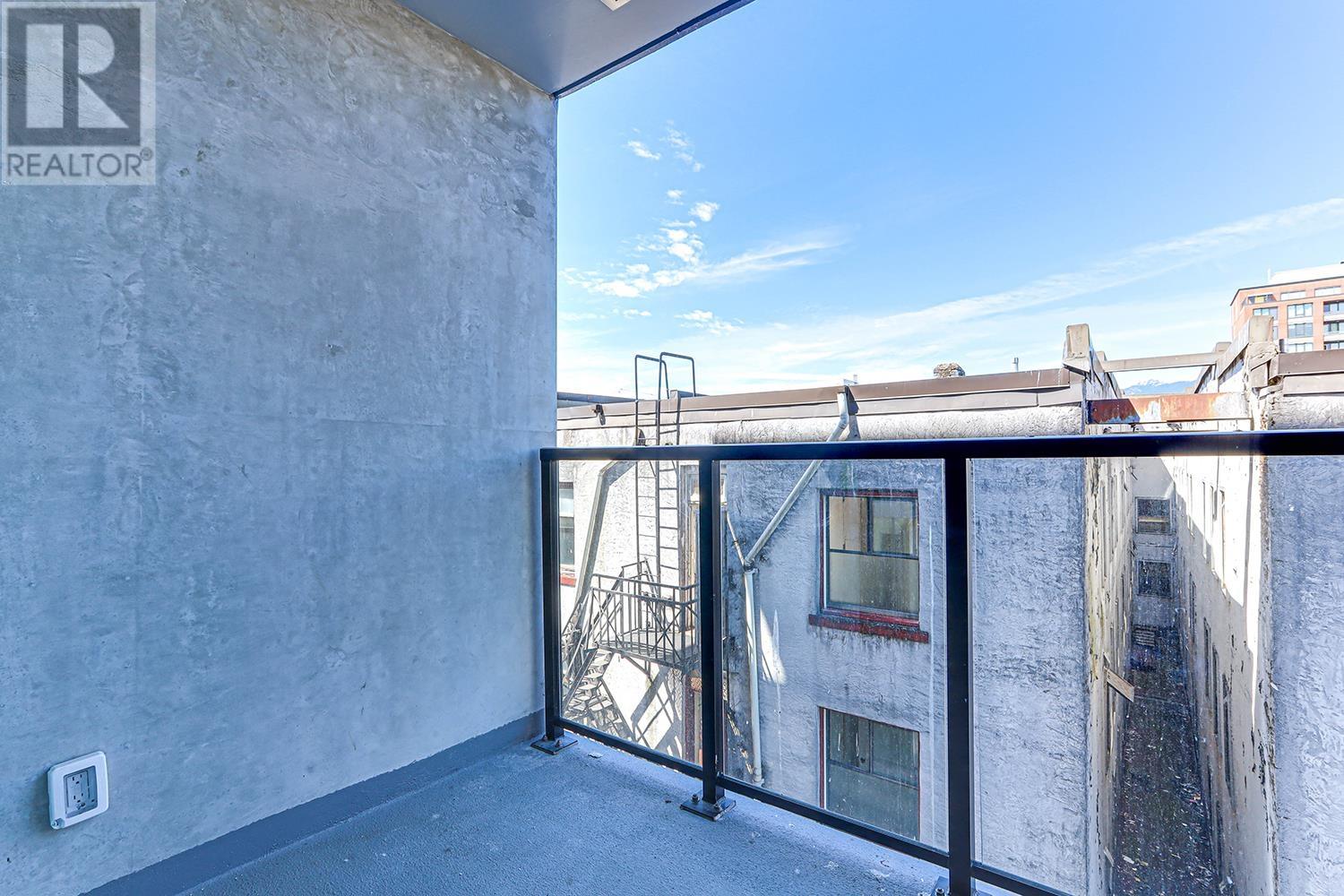 503 239 Keefer Street, Vancouver, British Columbia  V6A 1X6 - Photo 2 - R2827005