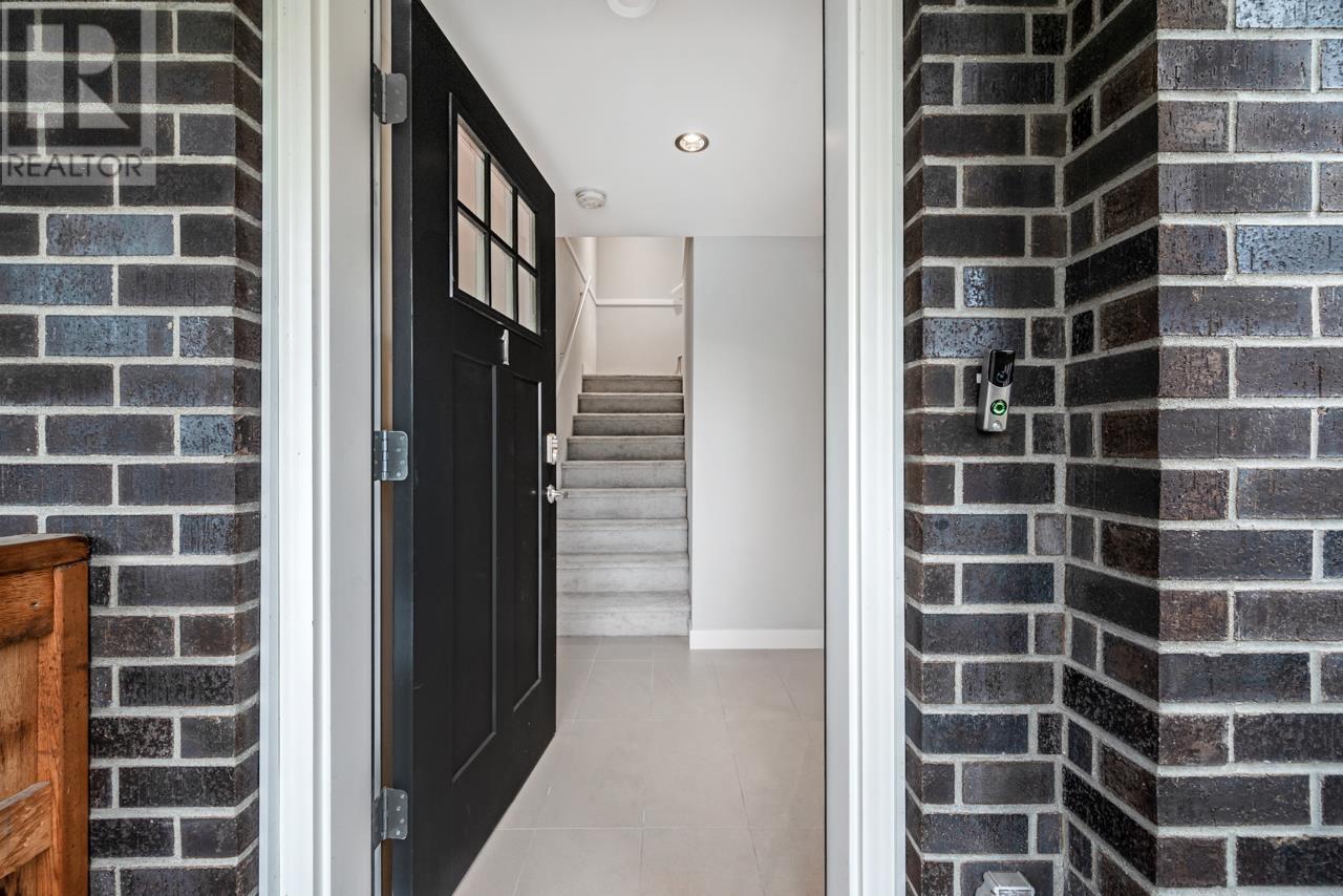 1 7180 Lechow Street, Richmond, British Columbia  V6Y 0K9 - Photo 3 - R2827014