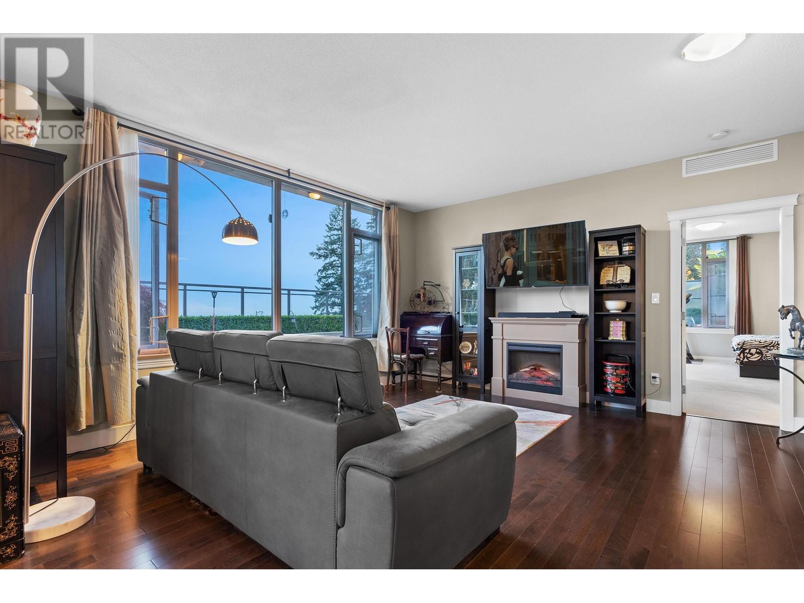 901 1415 Parkway Boulevard, Coquitlam, British Columbia  V3E 0C7 - Photo 11 - R2827043