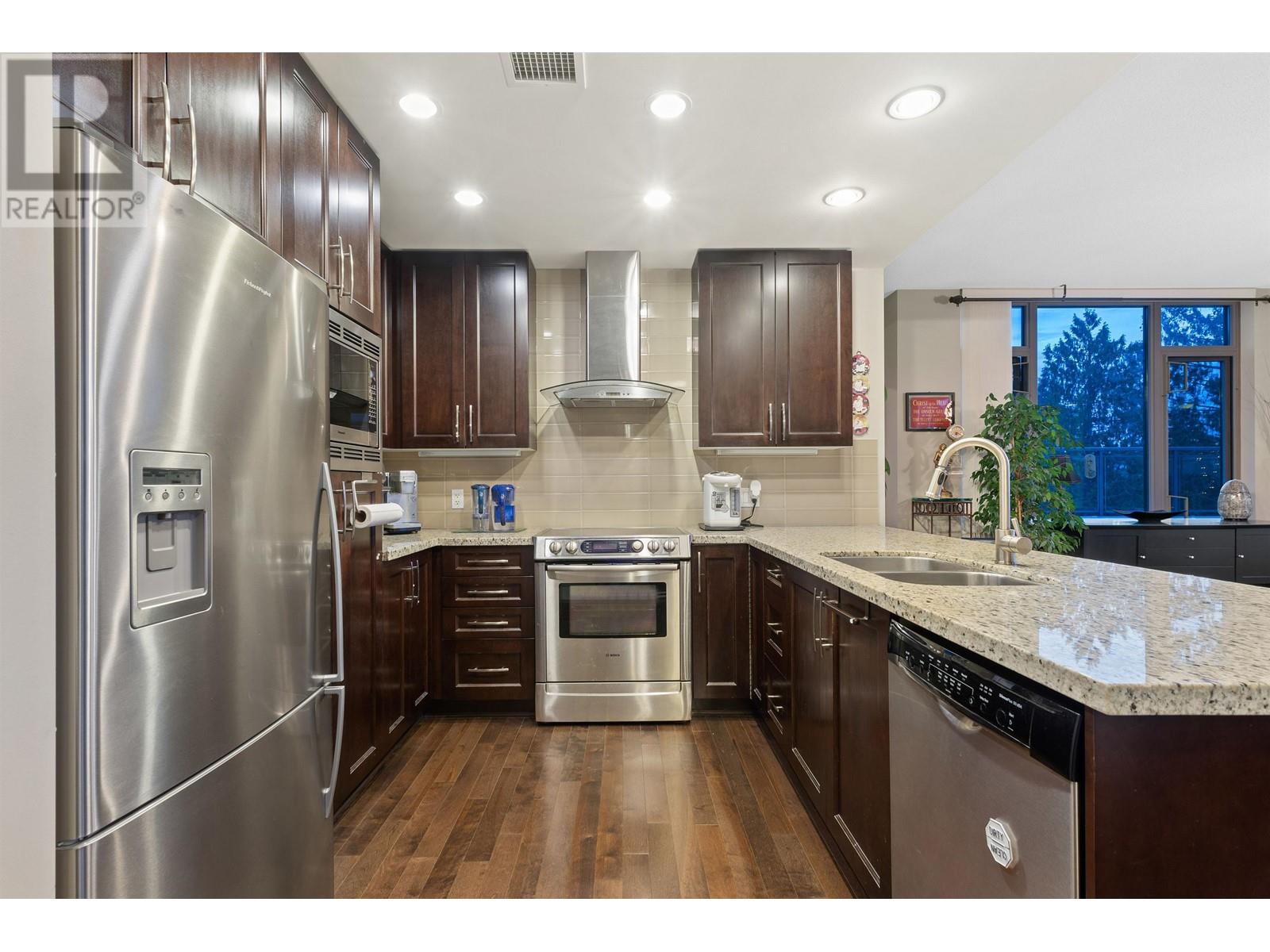 901 1415 Parkway Boulevard, Coquitlam, British Columbia  V3E 0C7 - Photo 4 - R2827043