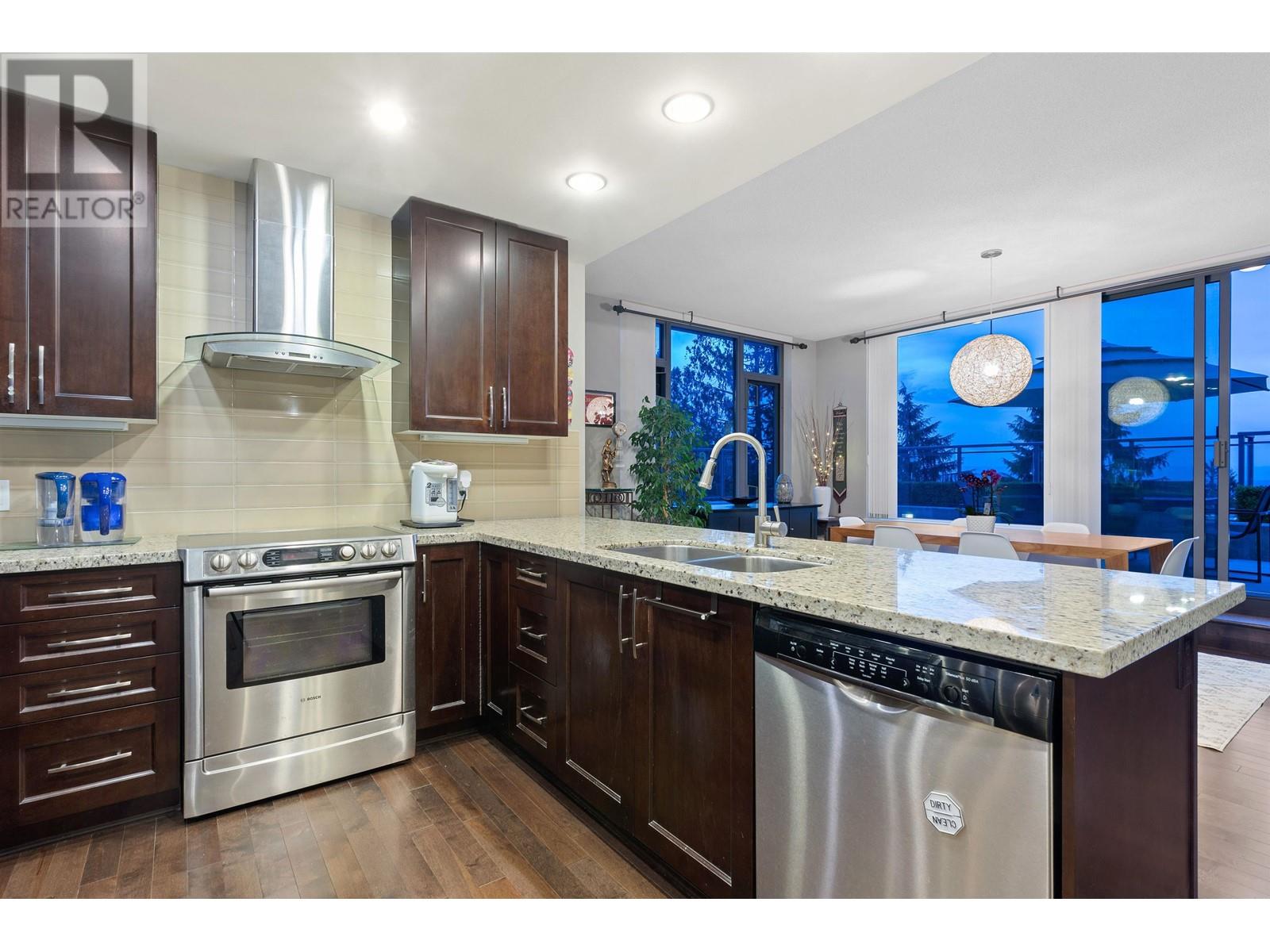 901 1415 Parkway Boulevard, Coquitlam, British Columbia  V3E 0C7 - Photo 5 - R2827043