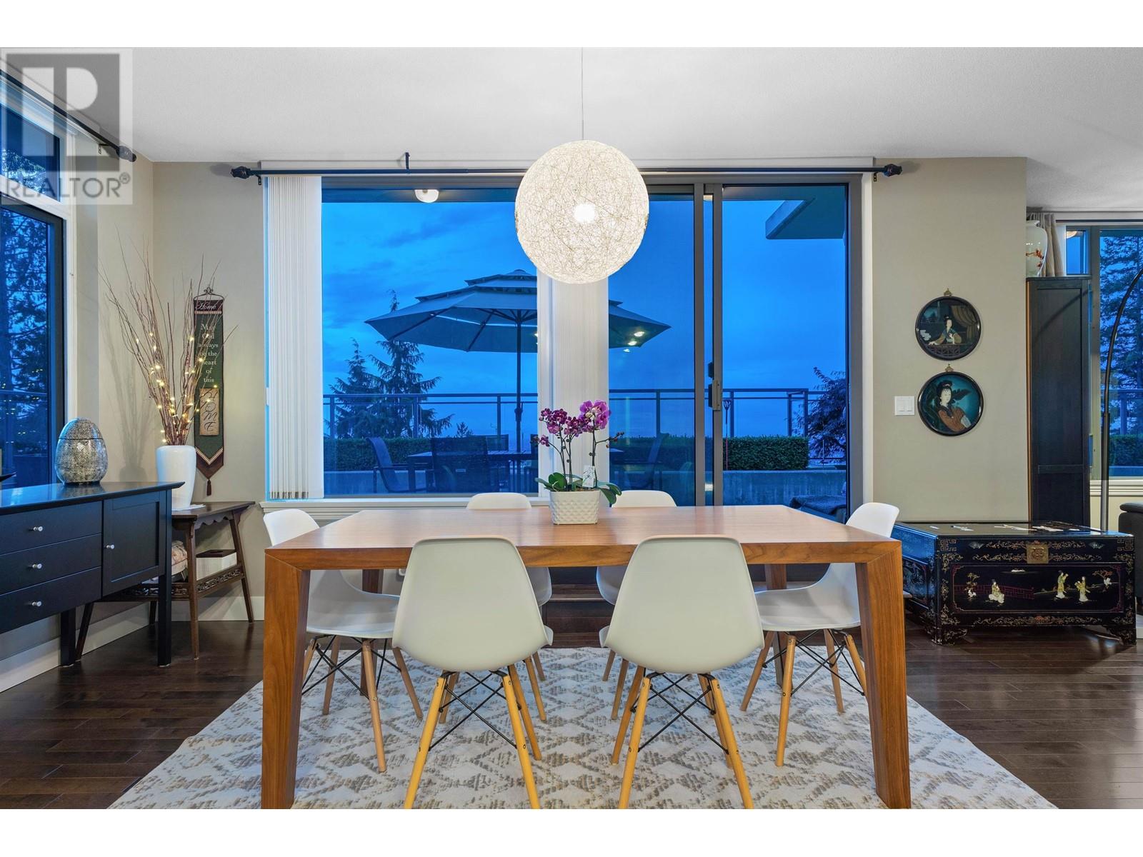 901 1415 Parkway Boulevard, Coquitlam, British Columbia  V3E 0C7 - Photo 8 - R2827043