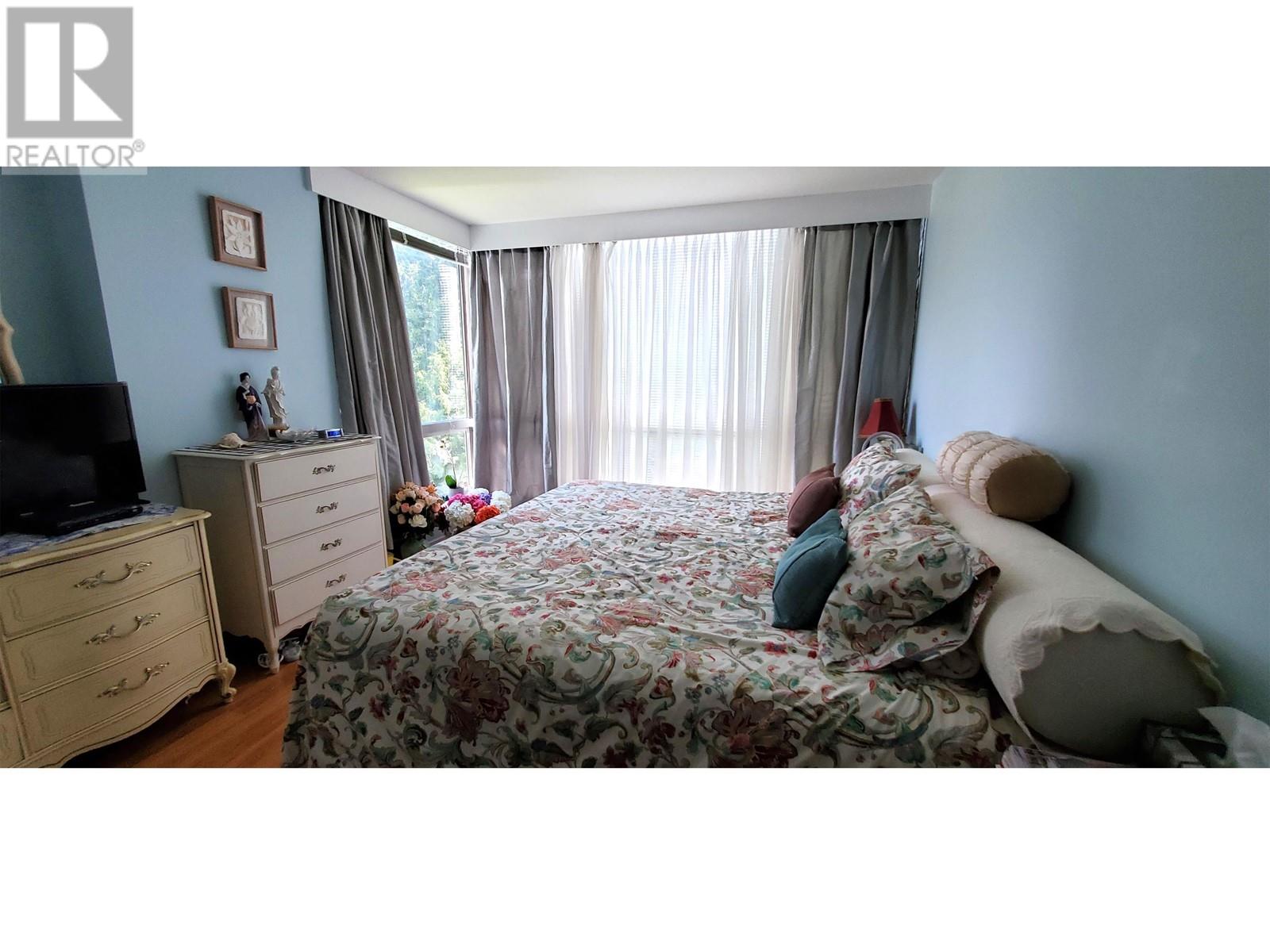 606 9633 Manchester Drive, Burnaby, British Columbia  V3N 4Y9 - Photo 9 - R2827062