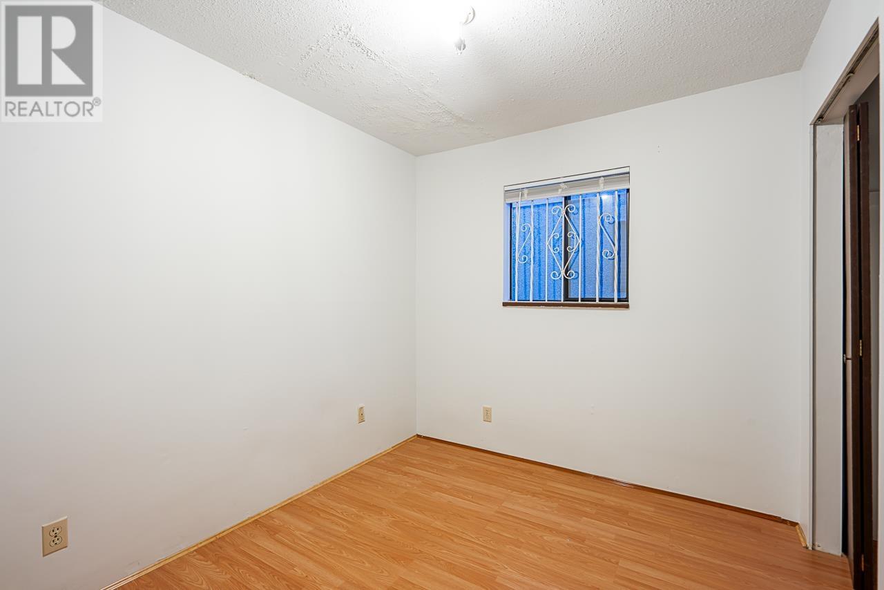 4229 Pender Street, Burnaby, British Columbia  V5C 2M4 - Photo 33 - R2825799