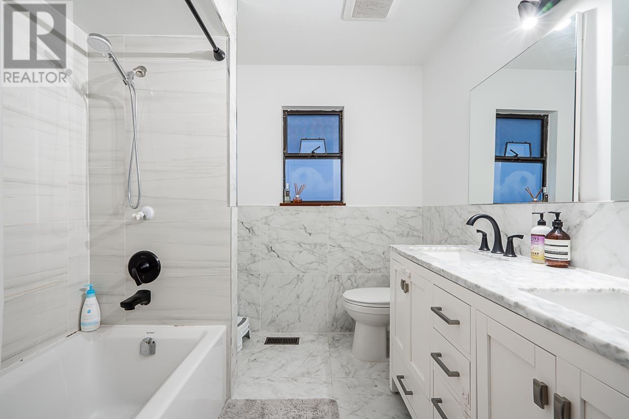 4229 Pender Street, Burnaby, British Columbia  V5C 2M4 - Photo 24 - R2825799