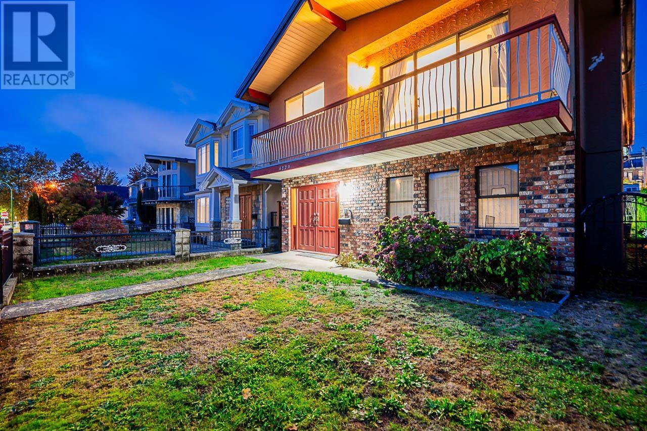 4229 Pender Street, Burnaby, British Columbia  V5C 2M4 - Photo 4 - R2825799