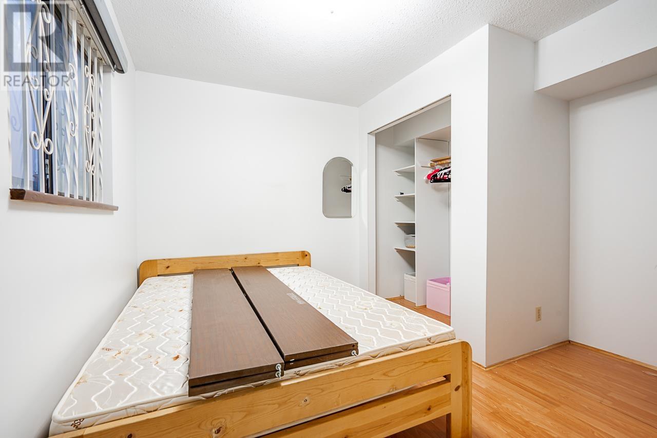 4229 Pender Street, Burnaby, British Columbia  V5C 2M4 - Photo 35 - R2825799