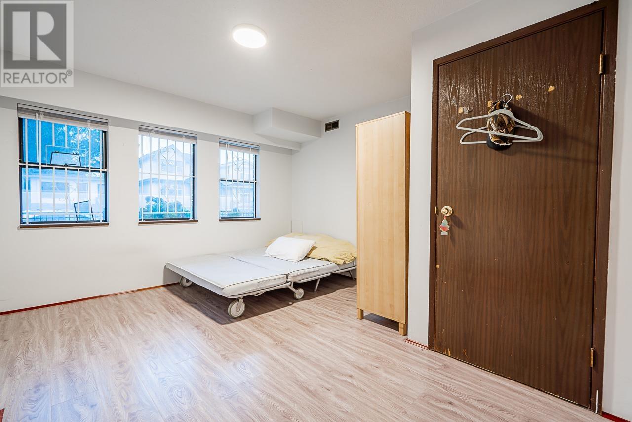 4229 Pender Street, Burnaby, British Columbia  V5C 2M4 - Photo 28 - R2825799