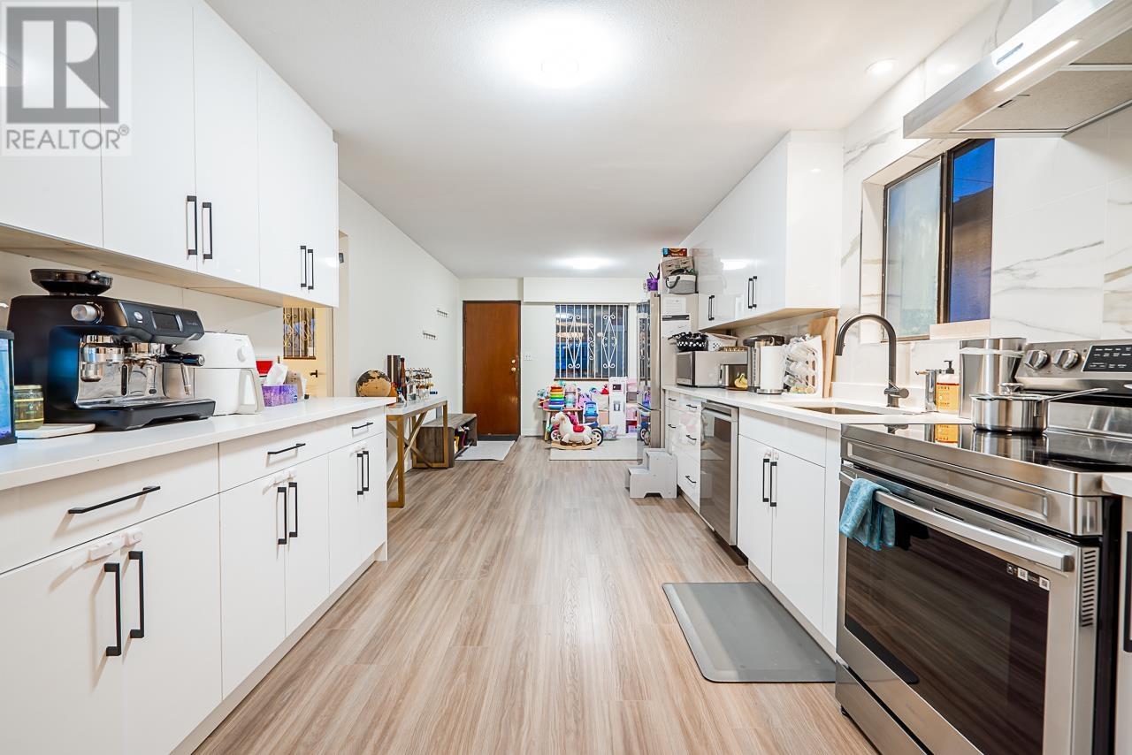 4229 Pender Street, Burnaby, British Columbia  V5C 2M4 - Photo 11 - R2825799