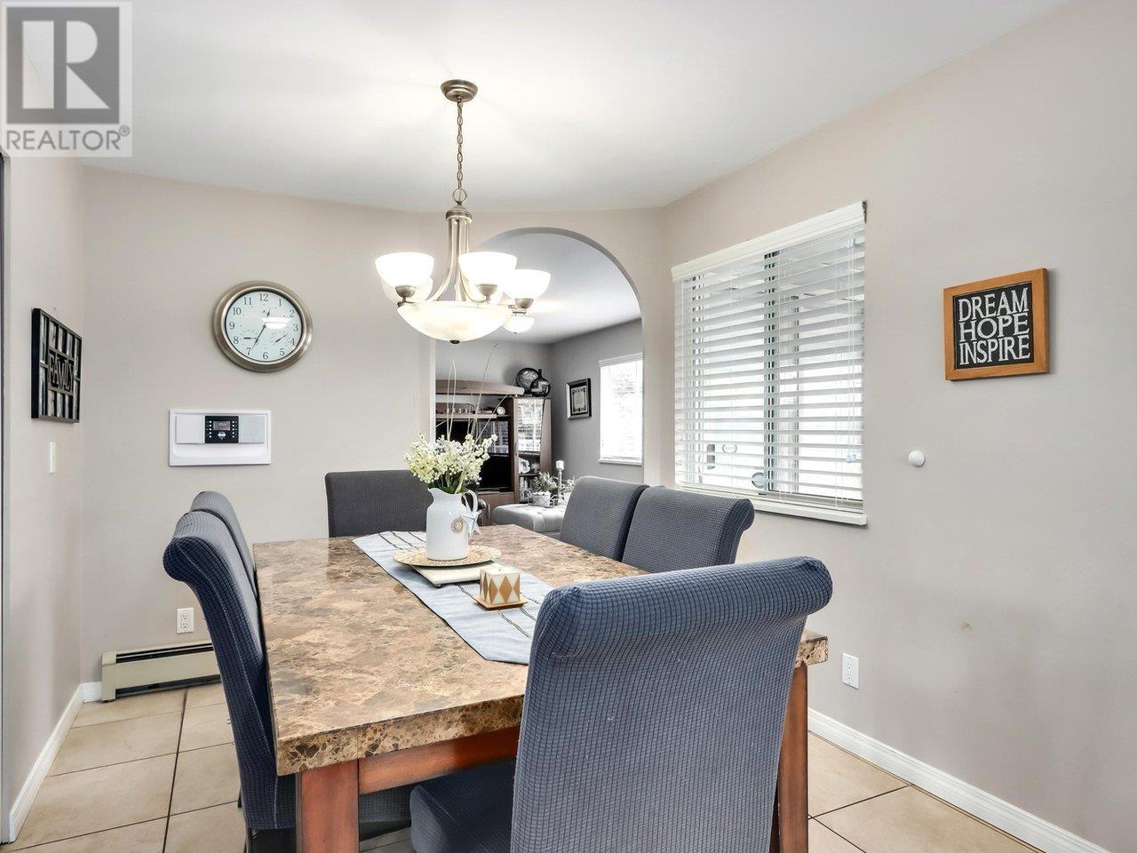 7206 Hastings Street, Burnaby, British Columbia  V5A 1G8 - Photo 12 - R2827004