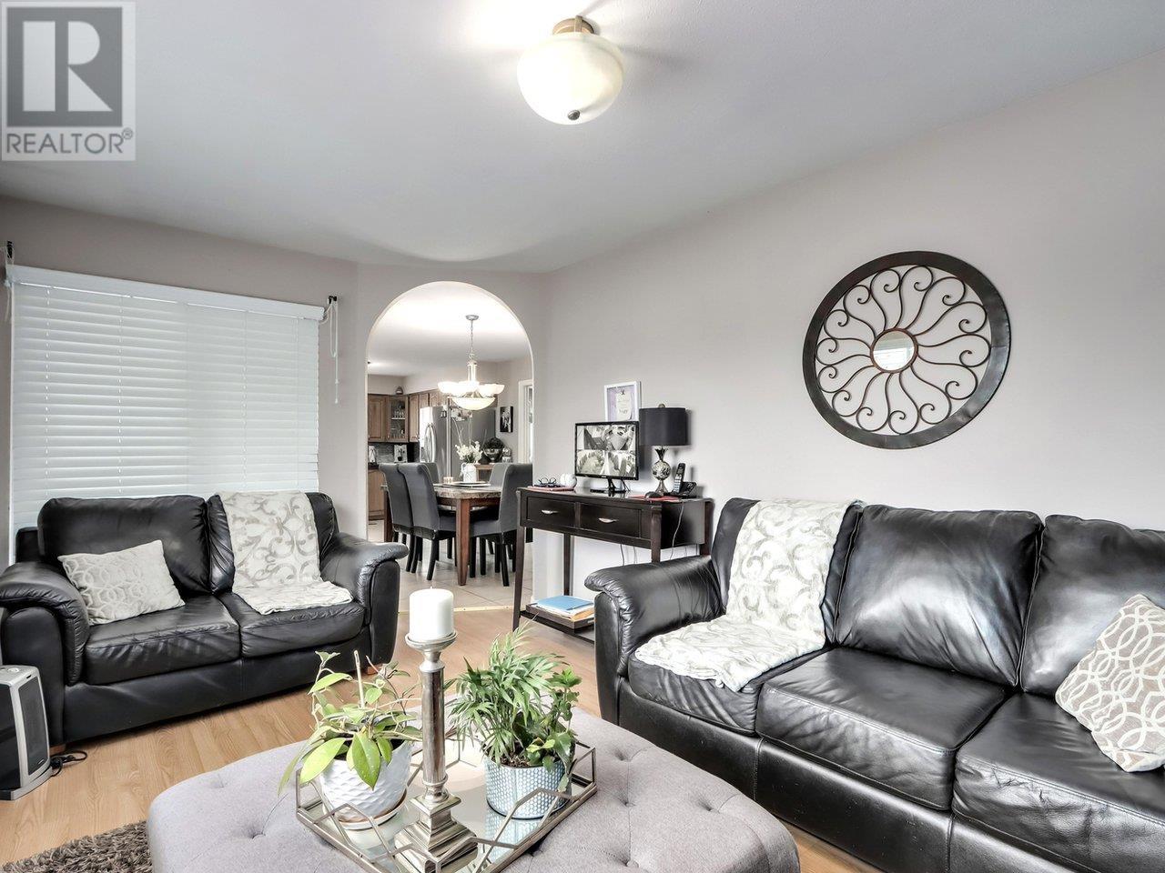 7206 Hastings Street, Burnaby, British Columbia  V5A 1G8 - Photo 14 - R2827004