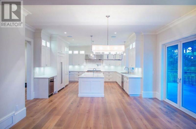 1054 Magnolia Way, Anmore, British Columbia  V3H 5M6 - Photo 15 - R2827009