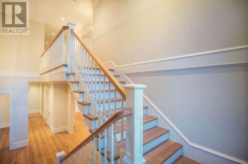 1054 Magnolia Way, Anmore, British Columbia  V3H 5M6 - Photo 9 - R2827009