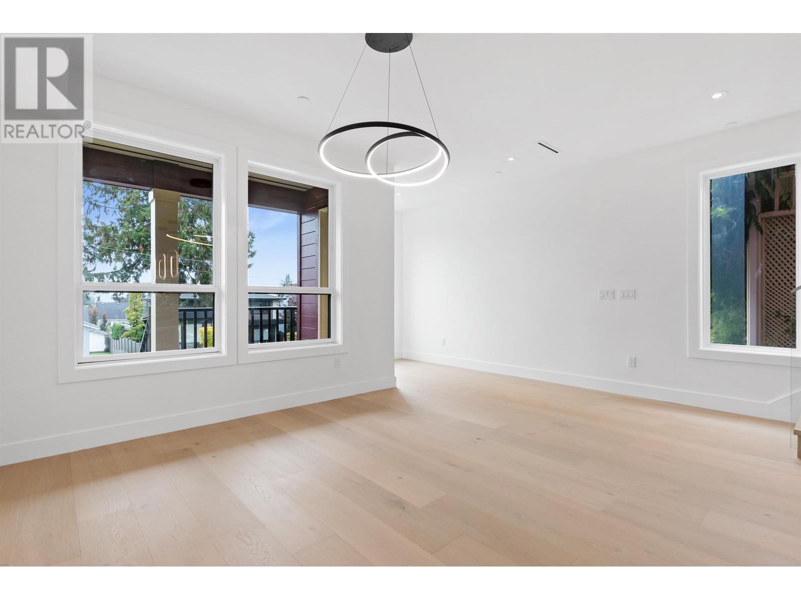 416 E 16th Street, North Vancouver, British Columbia  V7L 2T5 - Photo 27 - R2827029