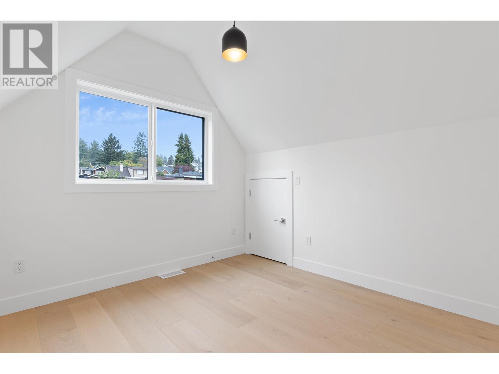 416 E 16th Street, North Vancouver, British Columbia  V7L 2T5 - Photo 28 - R2827029