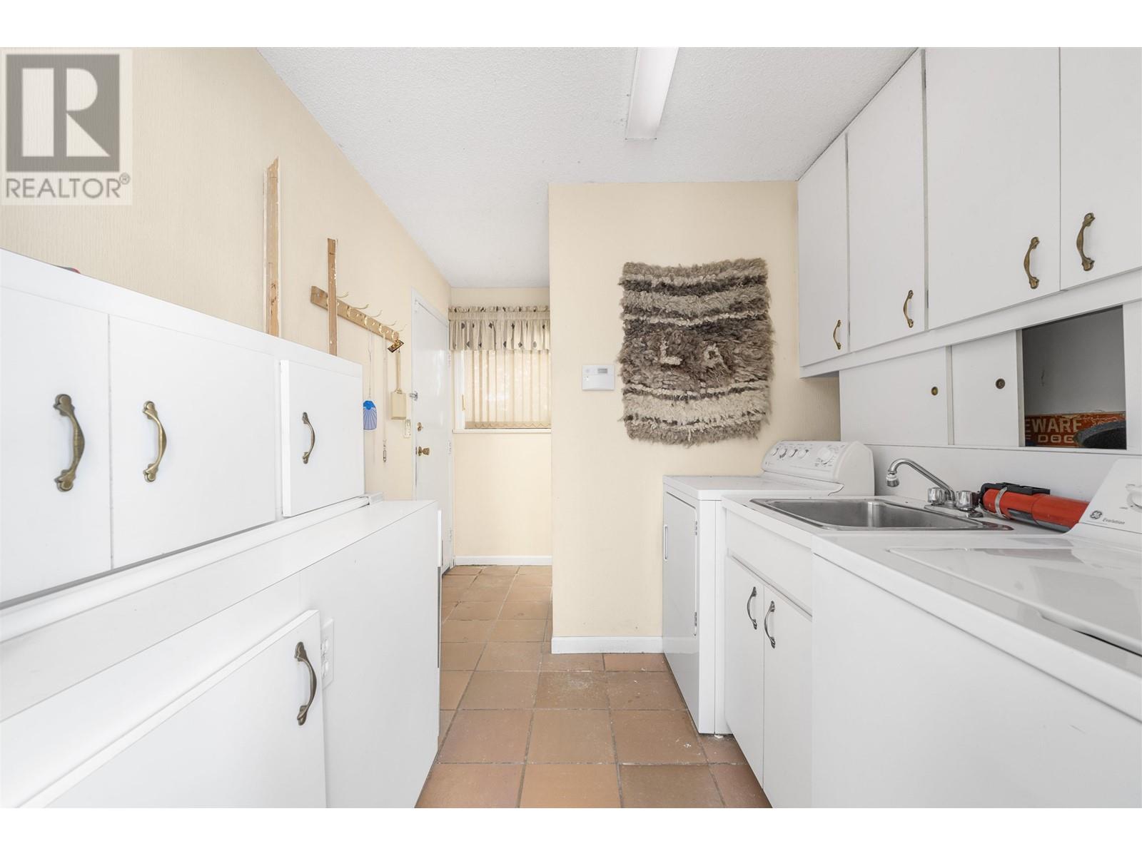 5639 Copsefield Place, Delta, British Columbia  V4L 2G1 - Photo 9 - R2827054