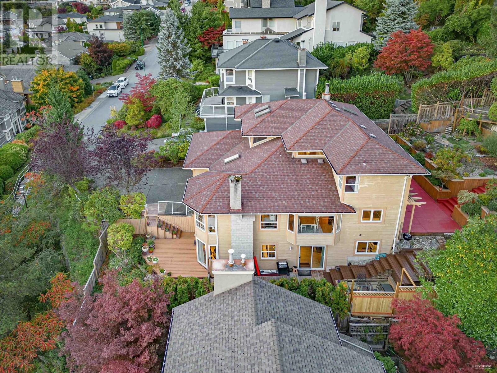 4200 Starlight Way, North Vancouver, British Columbia  V7N 4L5 - Photo 2 - R2827069