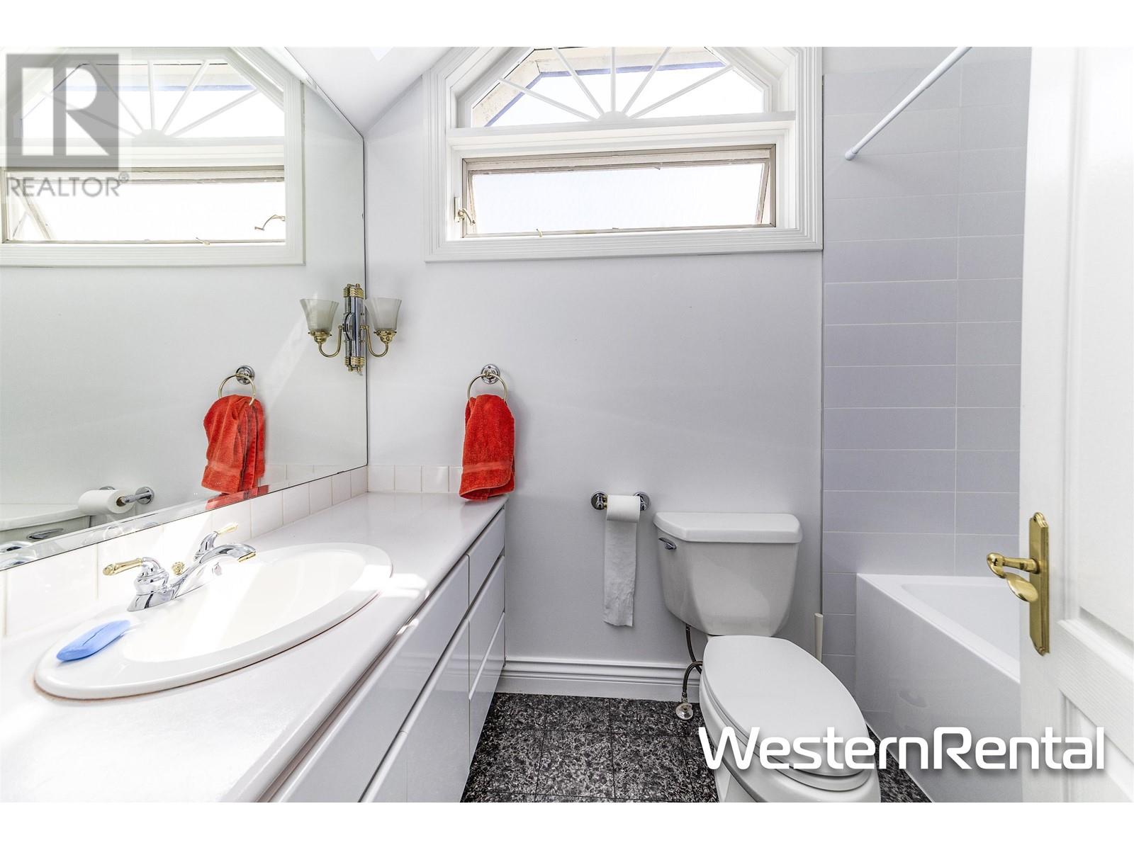 8535 Captains Cove, Vancouver, British Columbia  V6P 6S1 - Photo 22 - R2827073